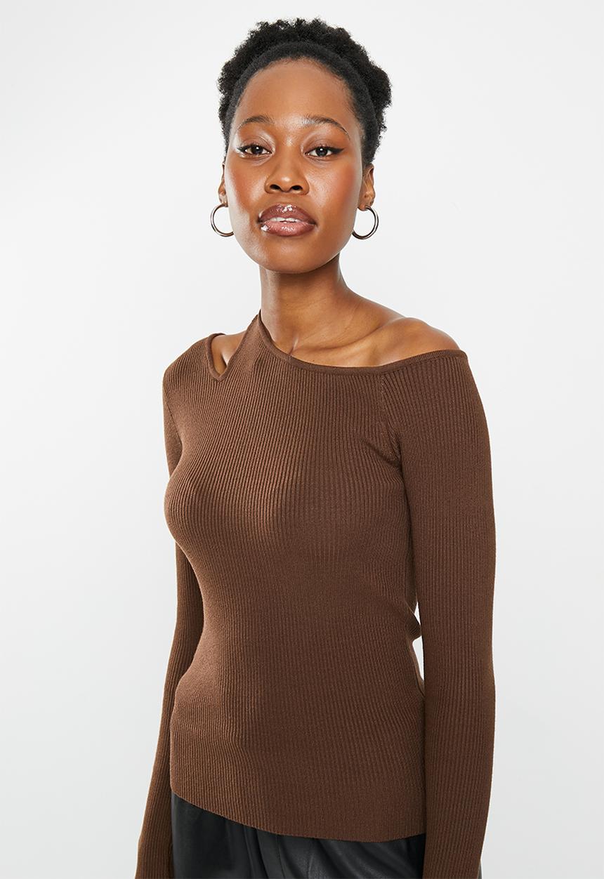 dailyfriday - Cut out shoulder top - chocolate