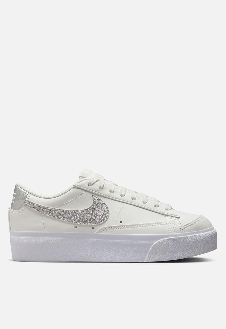 Nike - Nike Blazer Low Platform