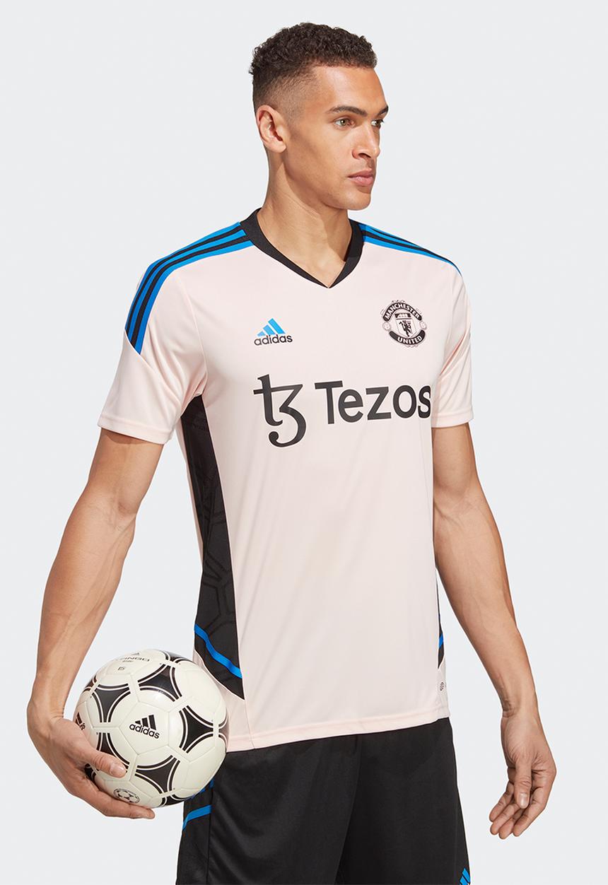 adidas Performance - Manchester United condivo 22 training jersey- icy pink