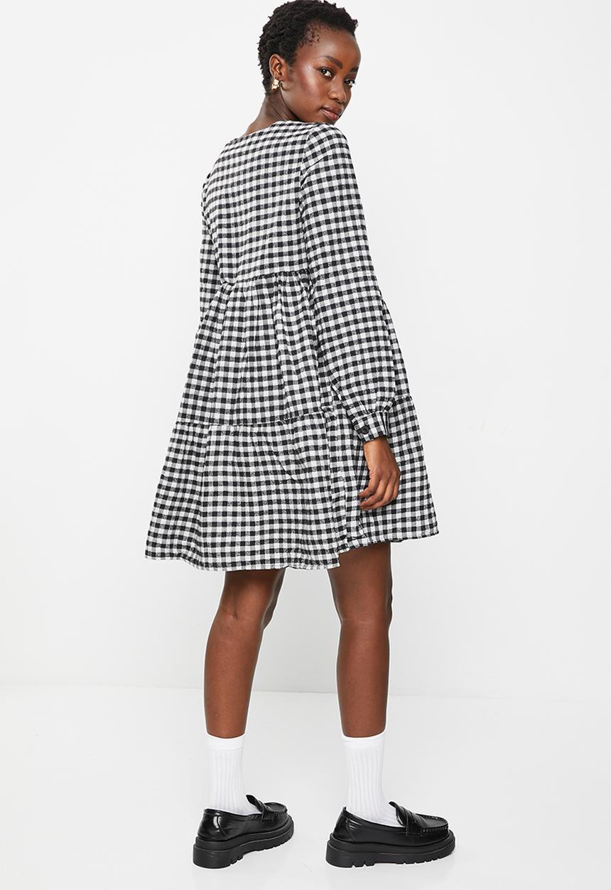 Trendyol - Gingham flare dress - black & grey