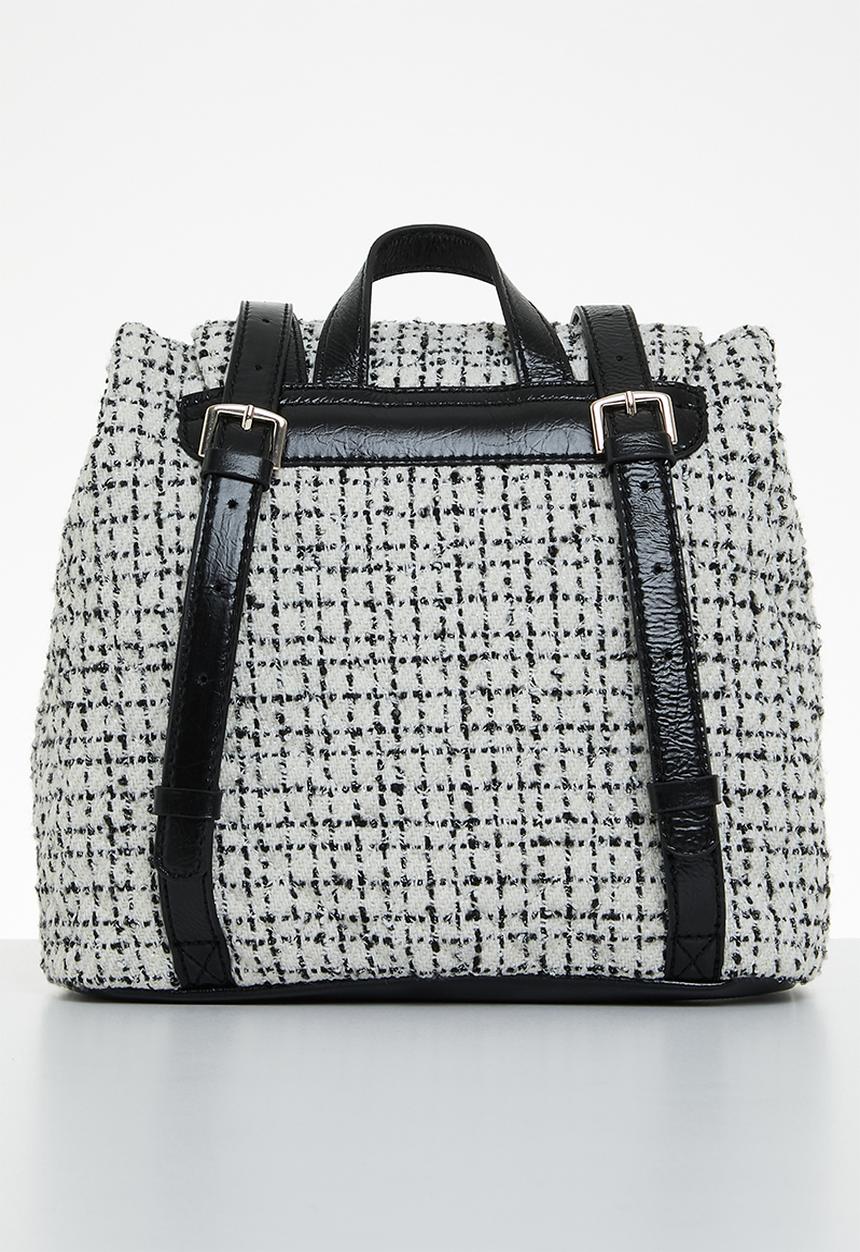 GUESS - Adam flap backpack - black & white