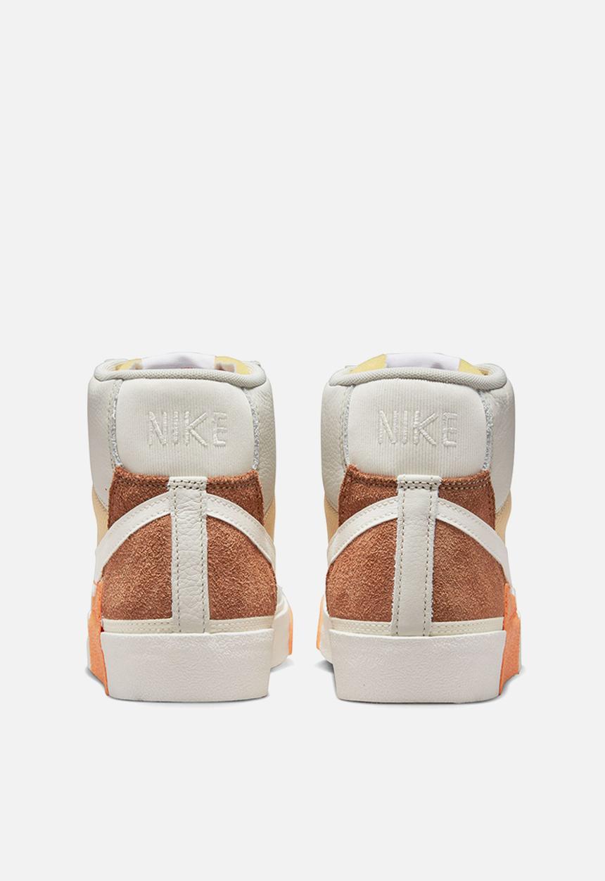 Nike - Blazer '77 remastered