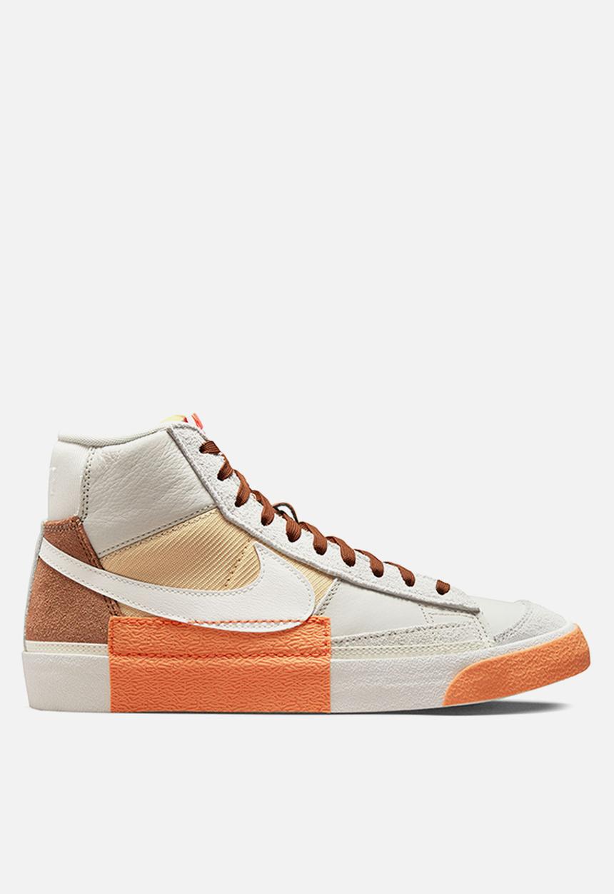 Nike - Blazer '77 remastered