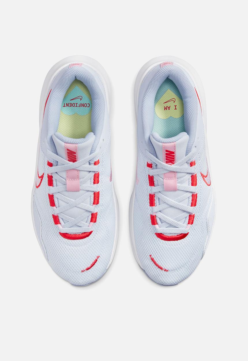 Nike - Nike Legend Essential 3 Next Nature