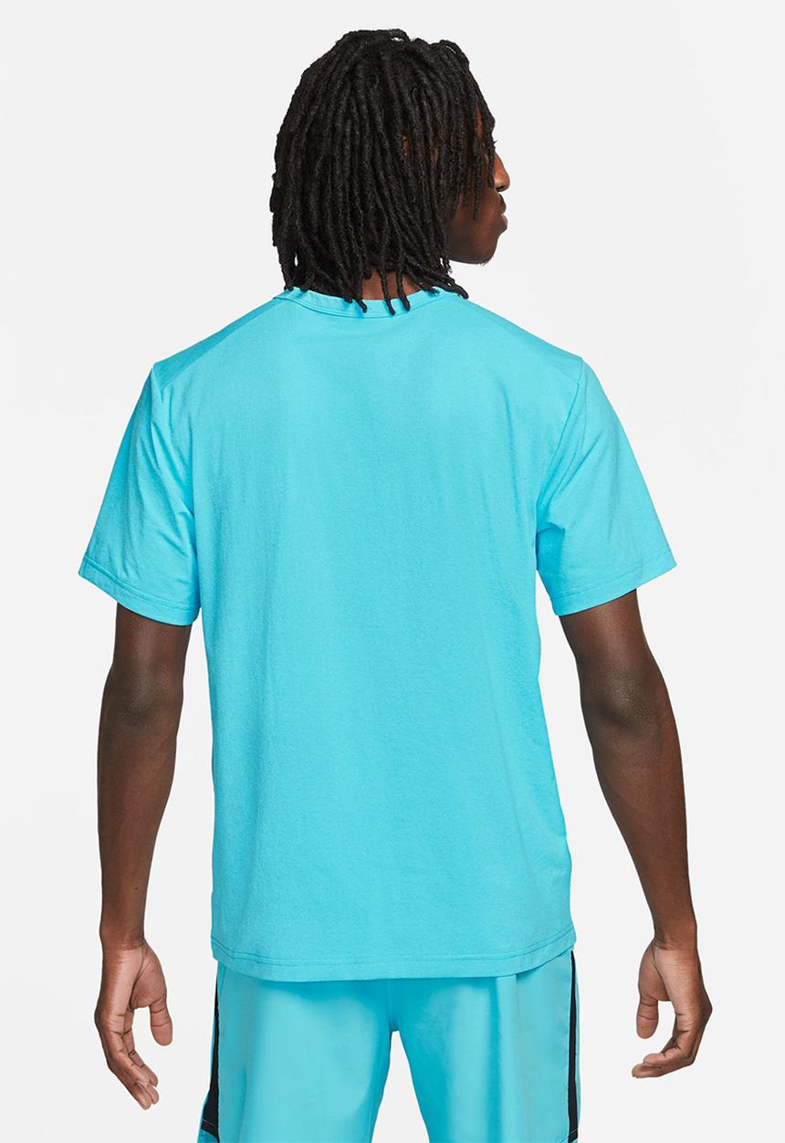 Nike - Nike Hyverse Dri-FIT UV Short-Sleeve Versatile Top