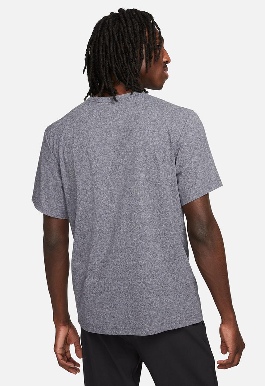 Nike - Dri-Fit uv hyverse short sleeve