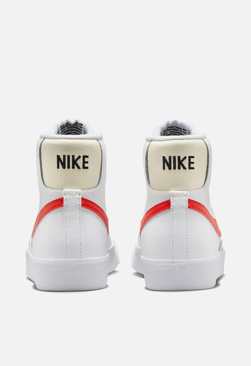 Nike - Nike blazer mid '77 - white/picante red-coconut milk