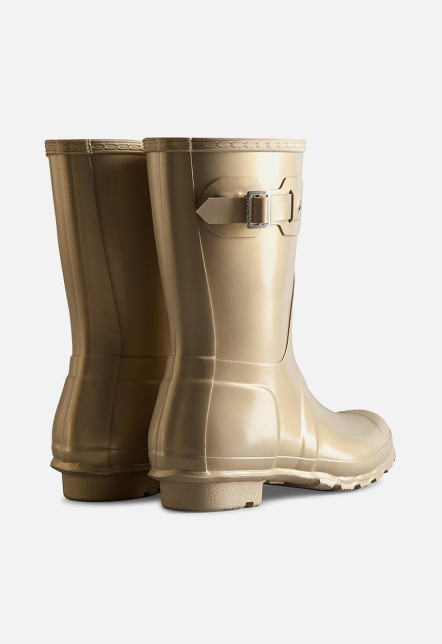 Hunter - Original short nebula - pale gold