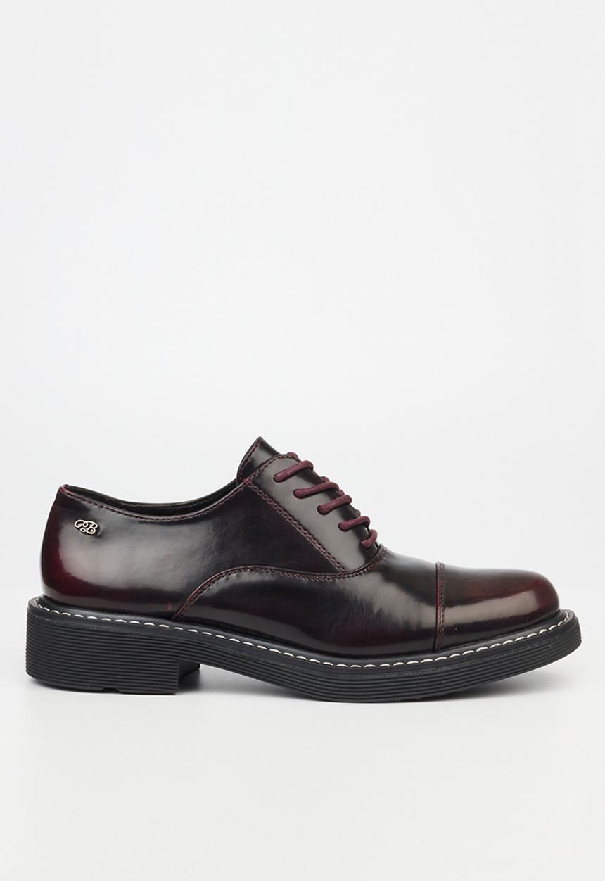 Miss Black - Princeton 1 derby - oxblood