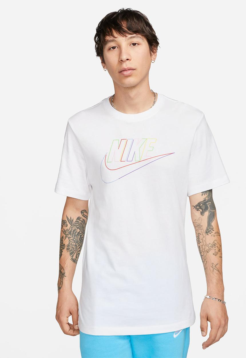 Nike - Nsw tee club+ brd pk hbr - white
