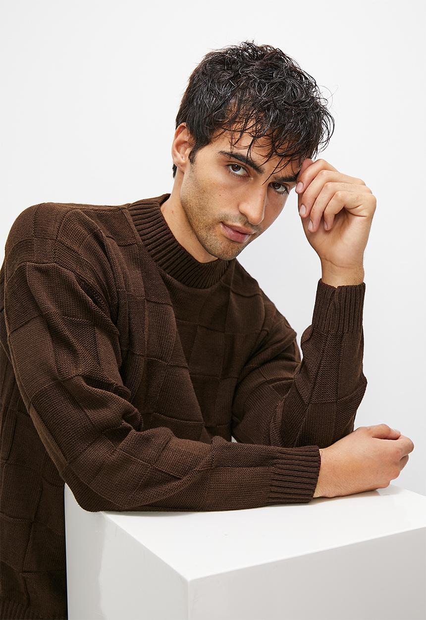 Superbalist - Regular fit jacquard turtleneck - brown