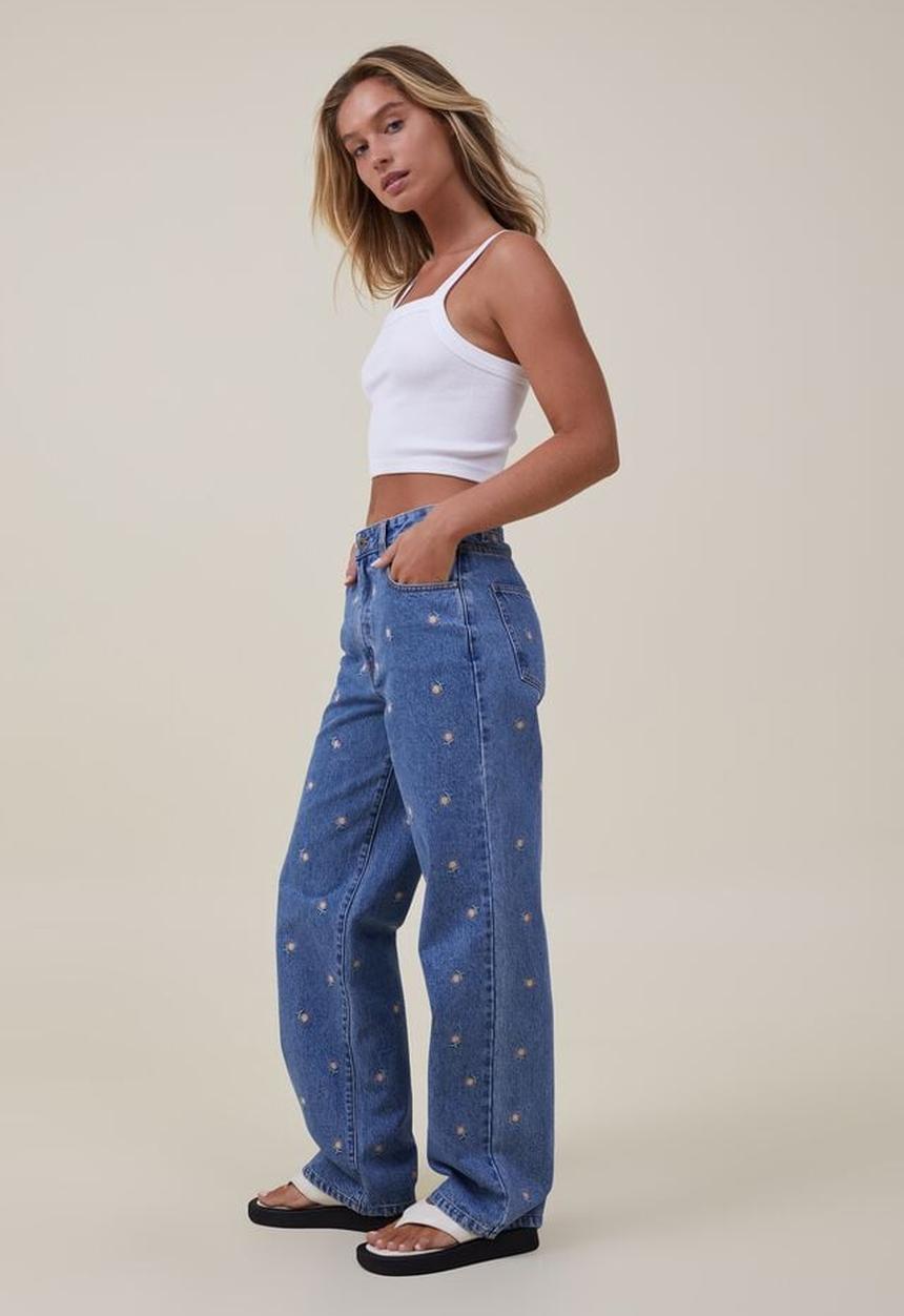 Cotton On - Loose straight jean - floral embroidery
