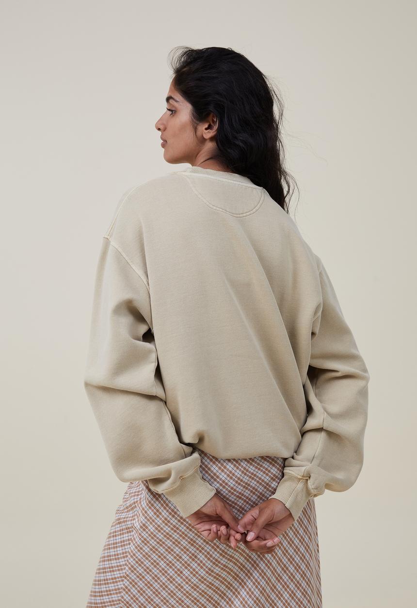 Cotton On - Classic washed crew sweatshirt - washed light sand