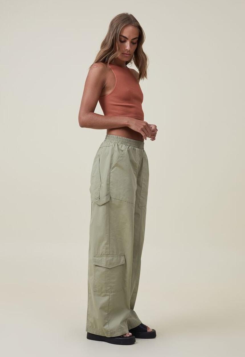 Cotton On - Quinn cargo pant - moss green