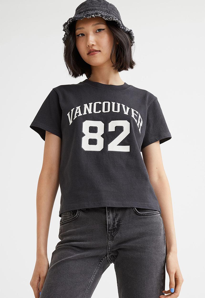 H&M - Printed T-shirt - black/vancouver