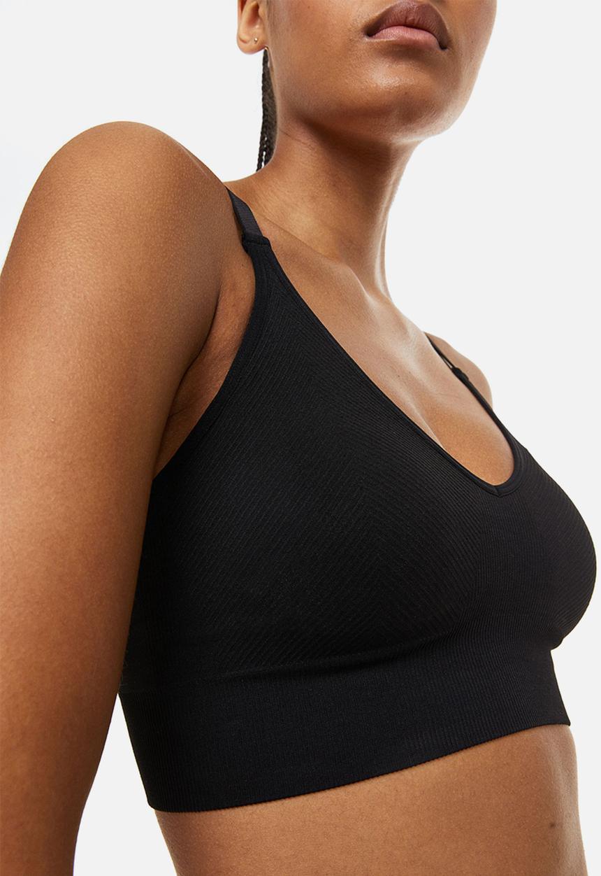 H&M - Medium support sports bra in drymove™ - black