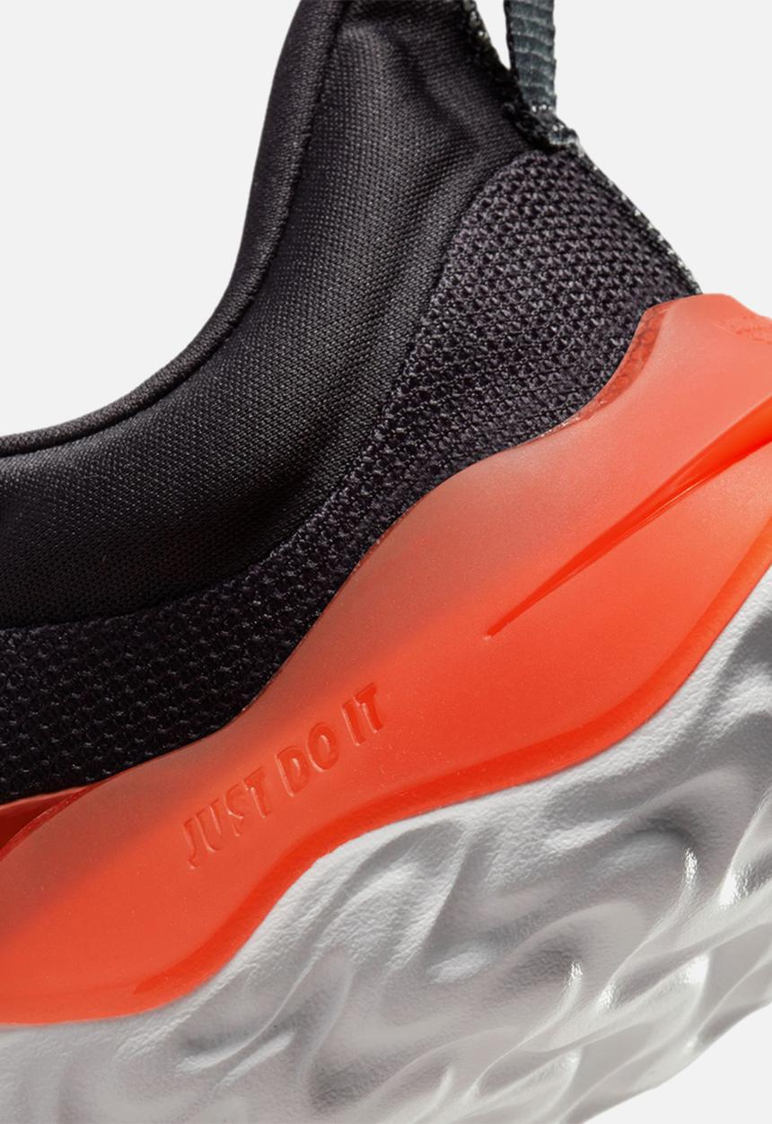 Nike - Nike Run Flow JP