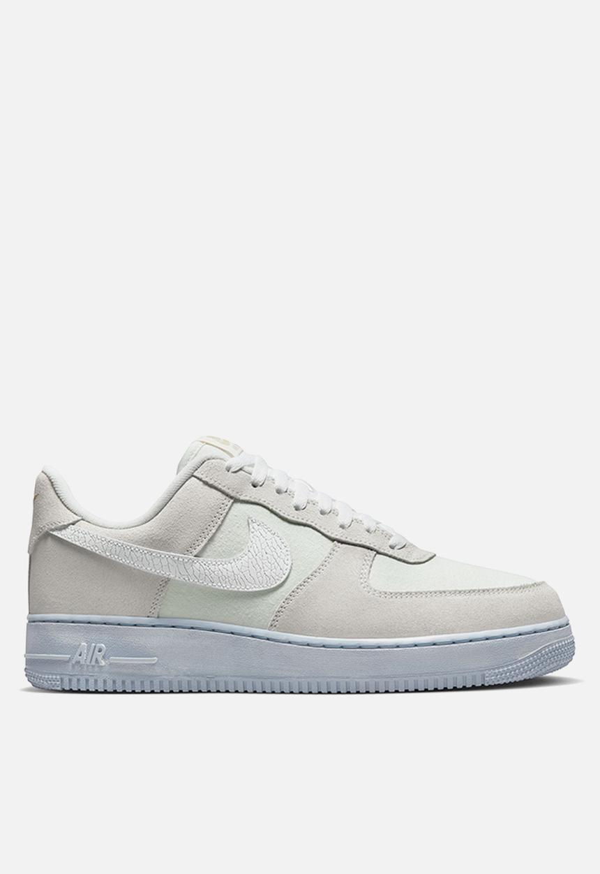 Nike - Air Force 1 '07 LV8 emb