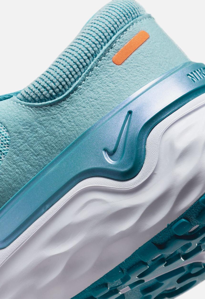 Nike - Renew run 4