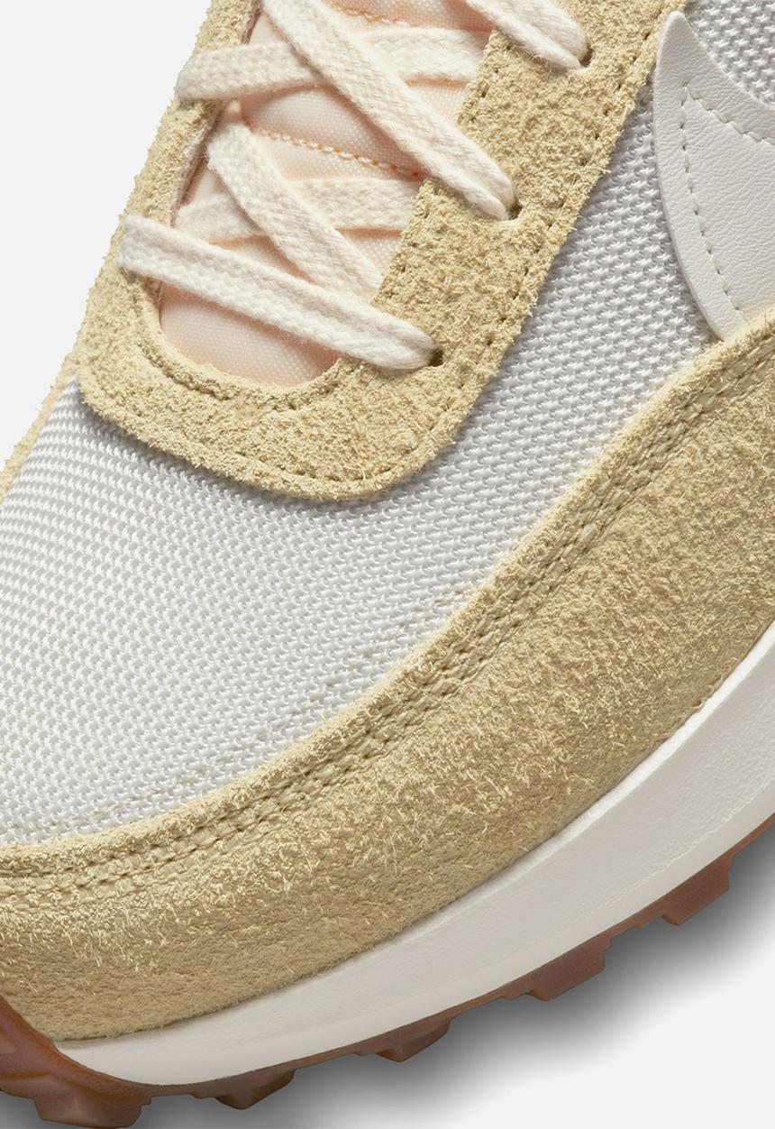 Nike - Nike Waffle Debut Vintage