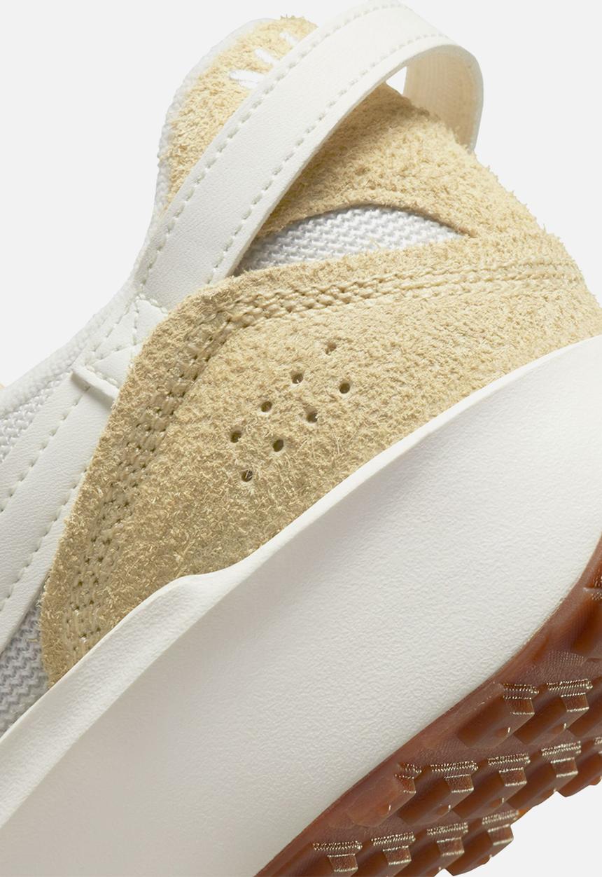 Nike - Nike Waffle Debut Vintage