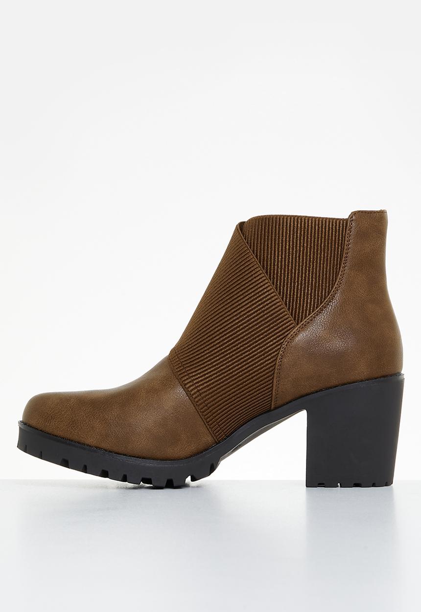 Butterfly Feet - Esther 3 ankle boot - chocolate