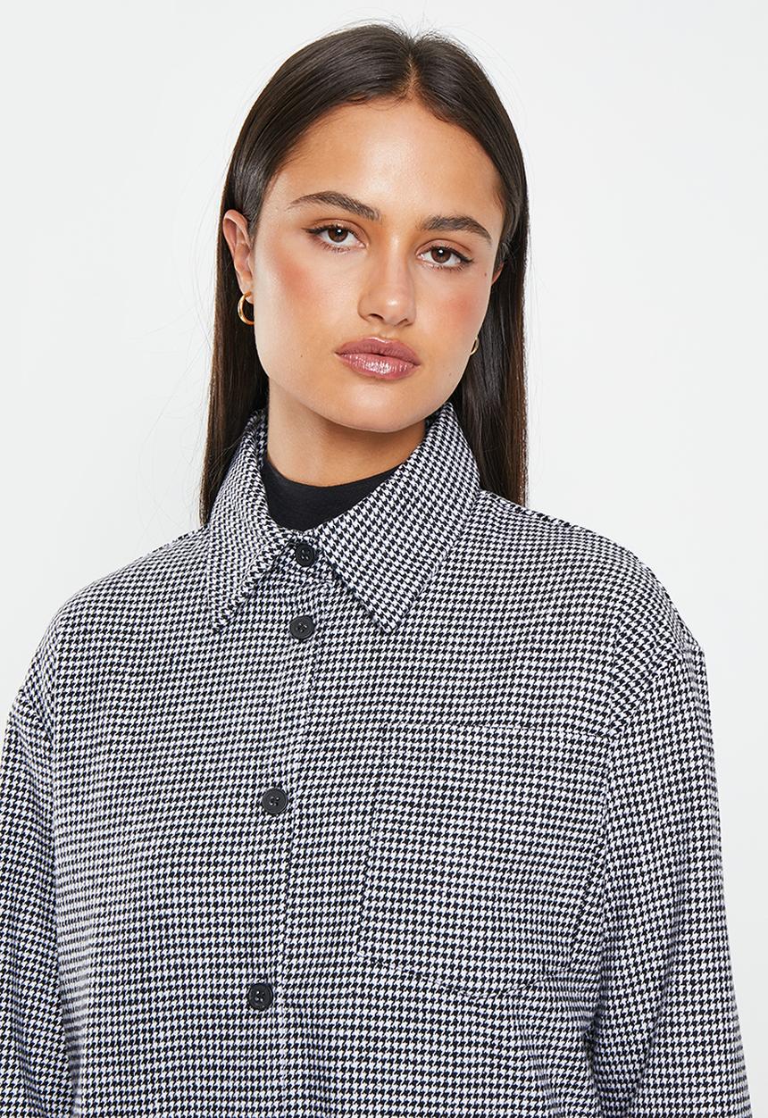 Daisy Street - Houndstooth shacket - black & white