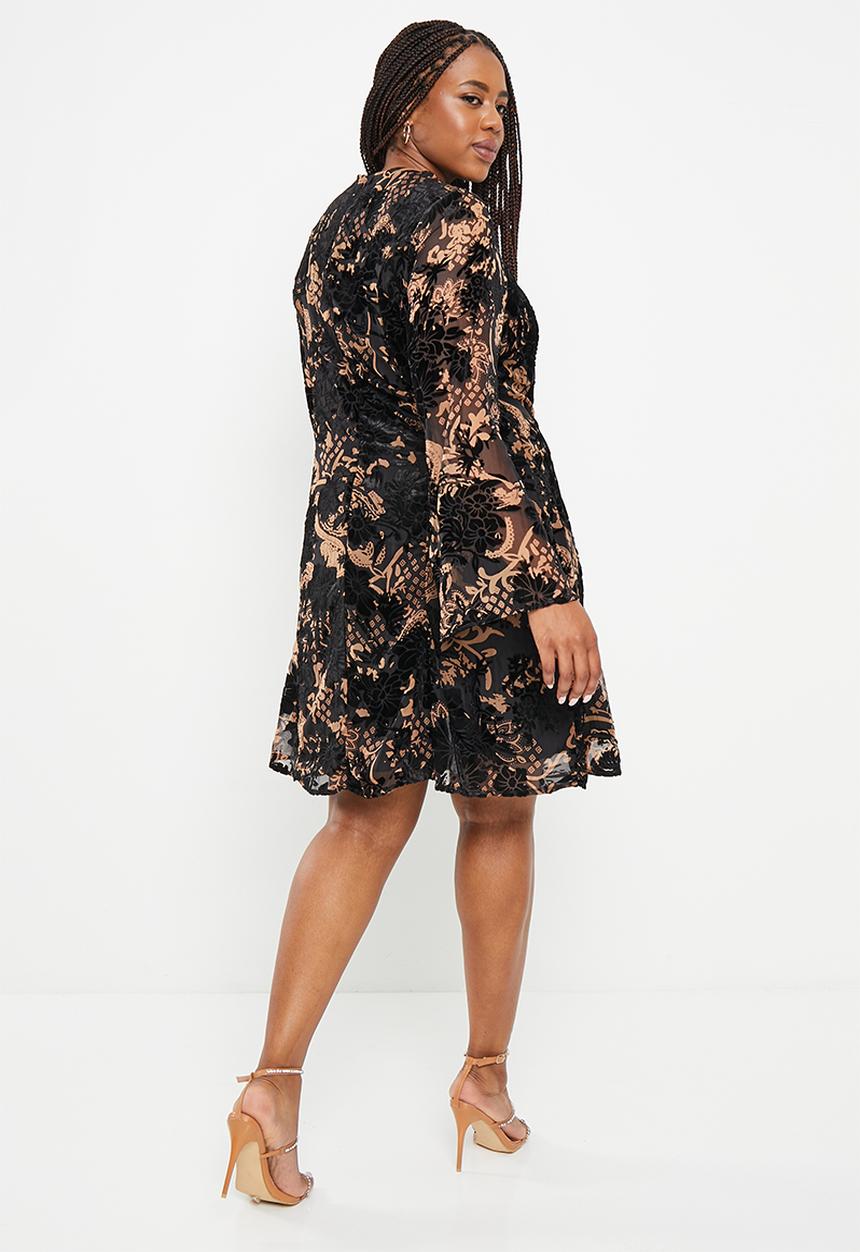 Glamorous - Plus tie front bell sleeve dress - black & brown