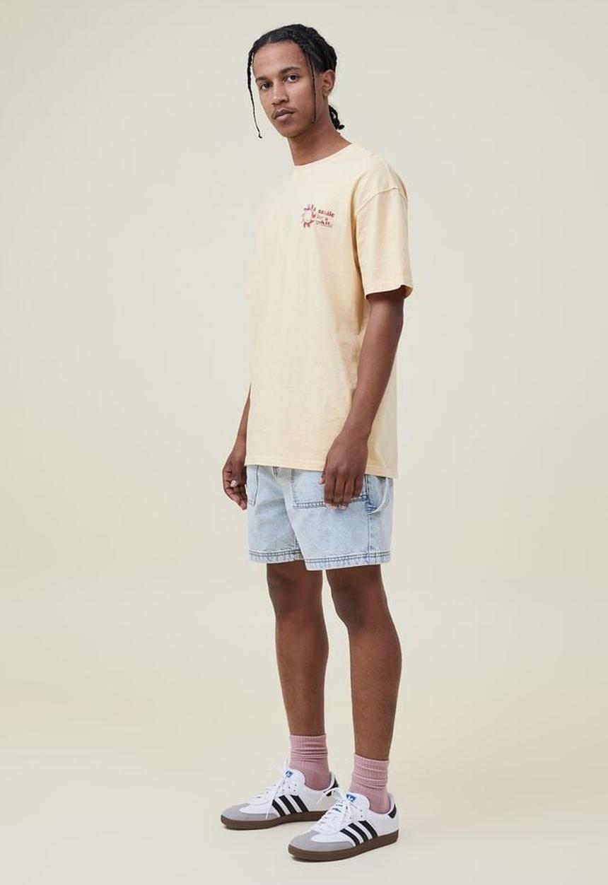 Cotton On - Smiley loose fit t-shirt - lcn smi sunbleach/sunny smile 