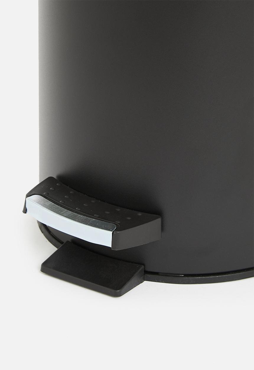 Bathroom Solutions - 3l pedal bin - black