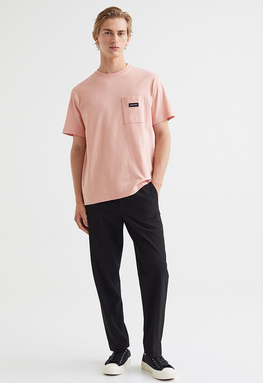 H&M - Regular fit pocket-detail T-shirt - pink