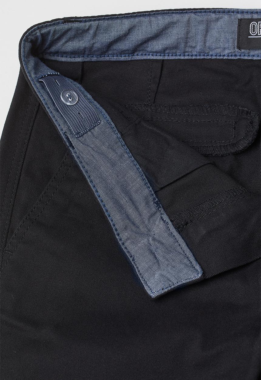 H&M - Slim fit chinos - black