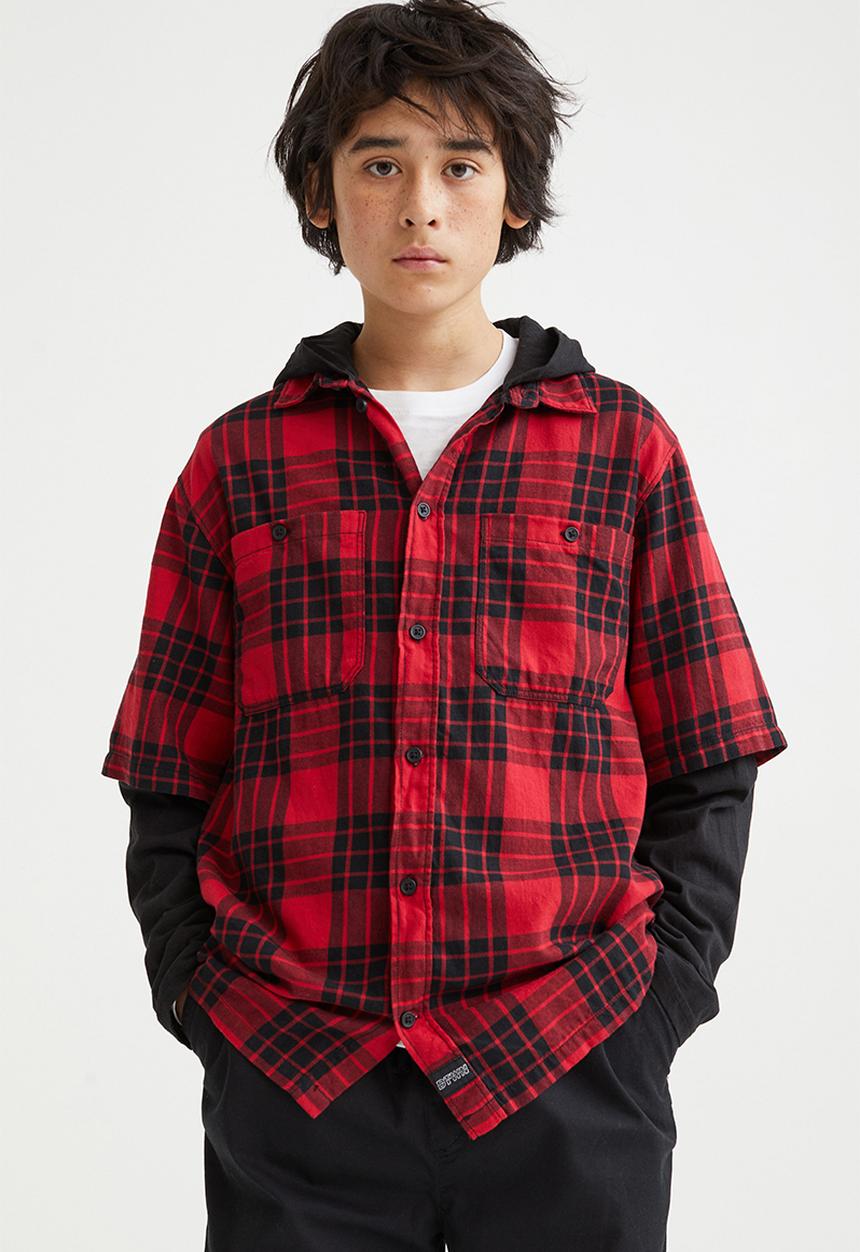 H&M - Oversized hooded flannel shirt - red/checked