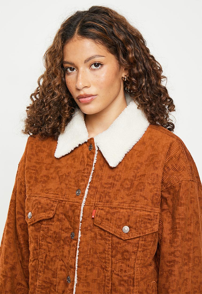Levi’s® - 90s sherpa trucker - ginger bread