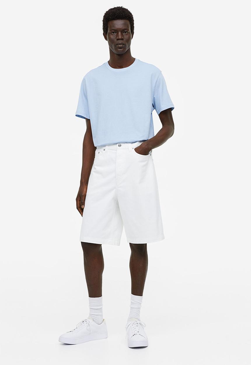 H&M - Essentials no 7: the T-shirt - light blue