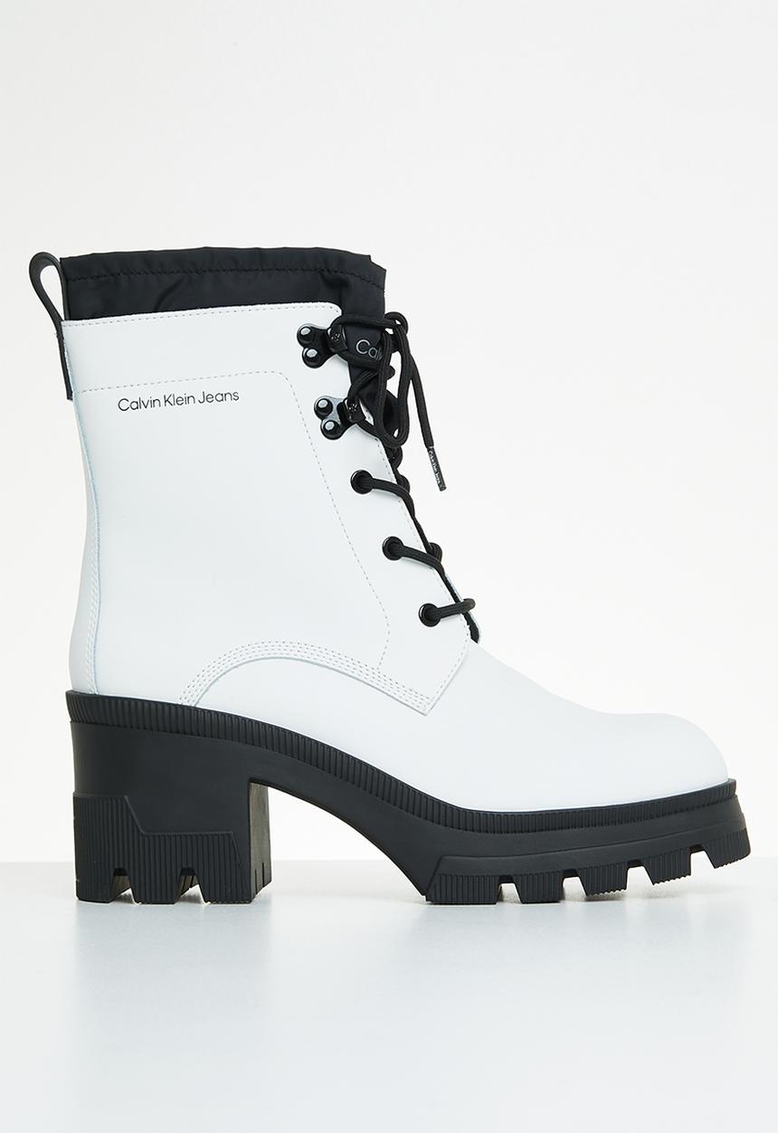 Calvin Klein - Chunky heeled boot laceup - bright white