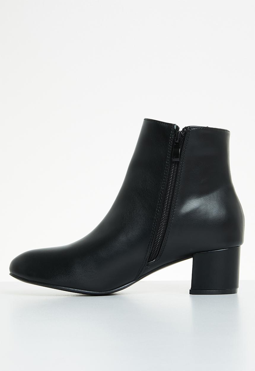 edit - Tippi ankle boot - black