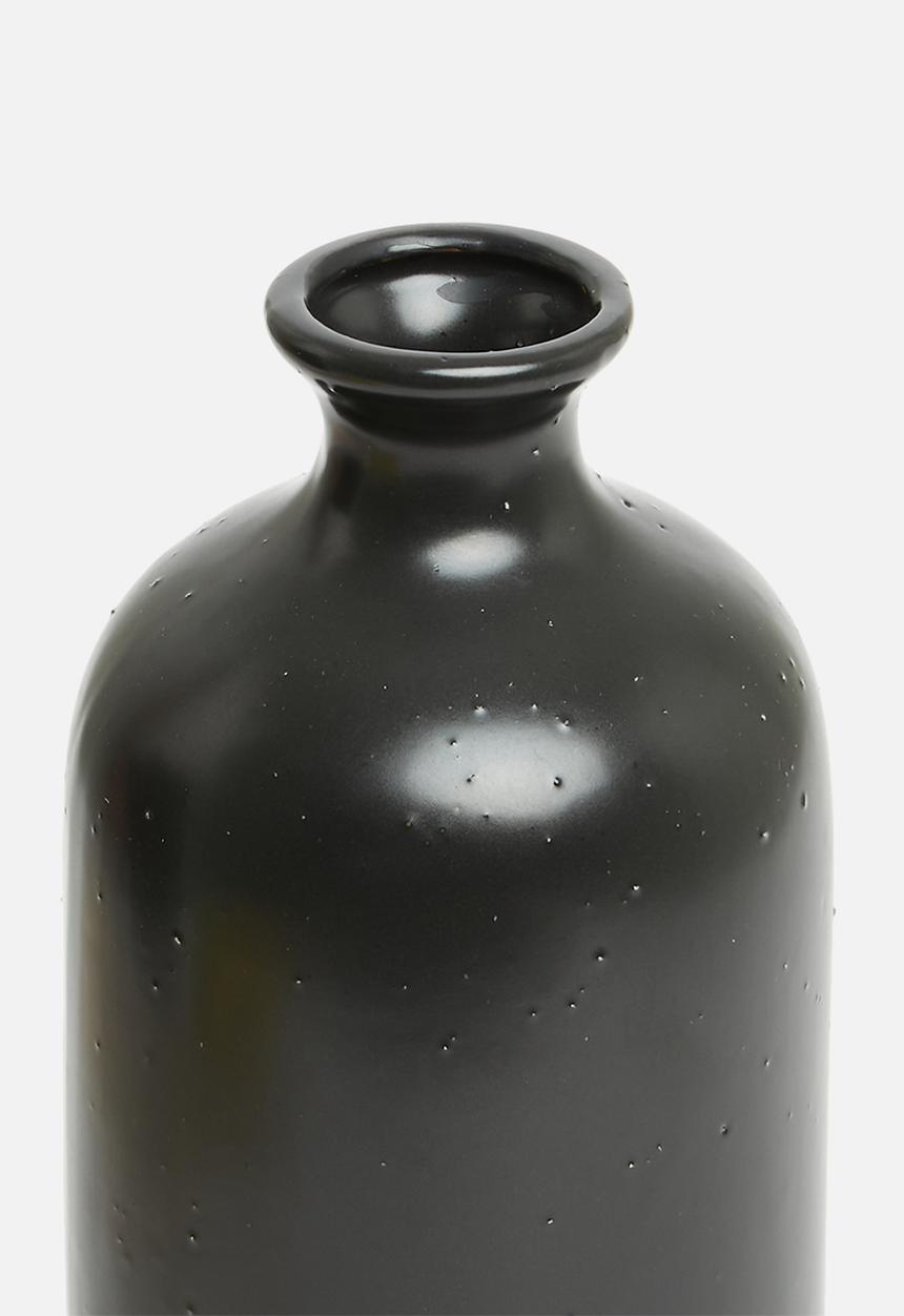 H&S - Flute neck vase - black