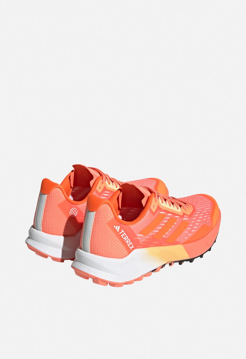 adidas Originals - Terrex Agravic Flow 2 - coral fusion/impact orange/ftwr white