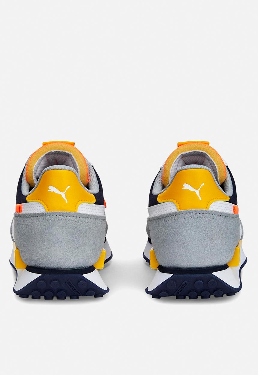 PUMA - Future Rider Play On 