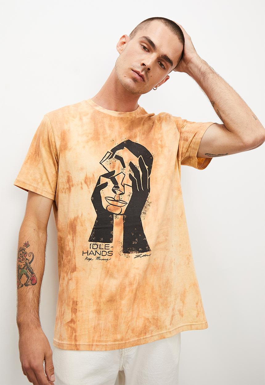 Superbalist - Hands print reg fit crew neck - stone spectra