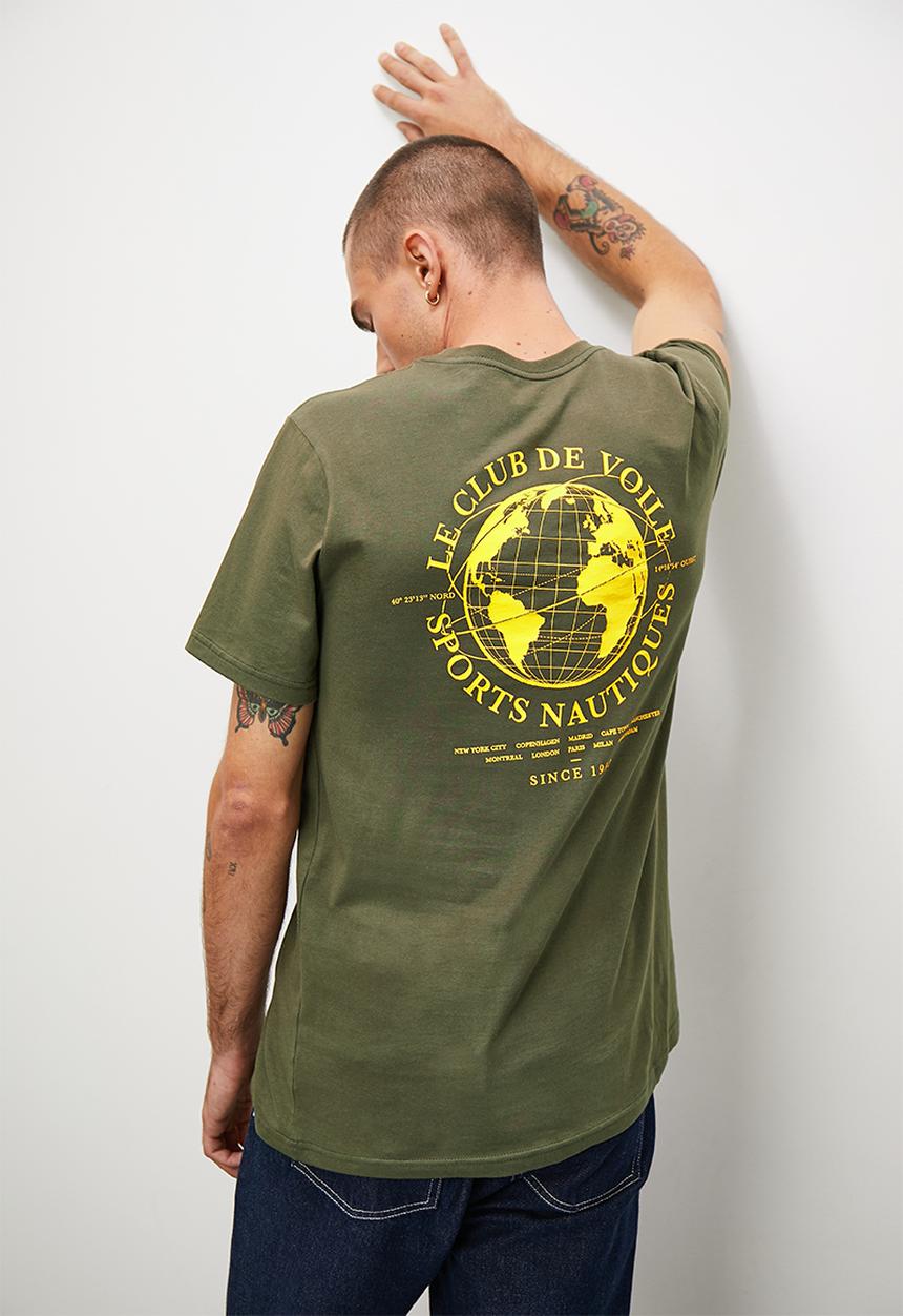 Superbalist - Le club de voile reg fit graphic crew neck tee - dark olive