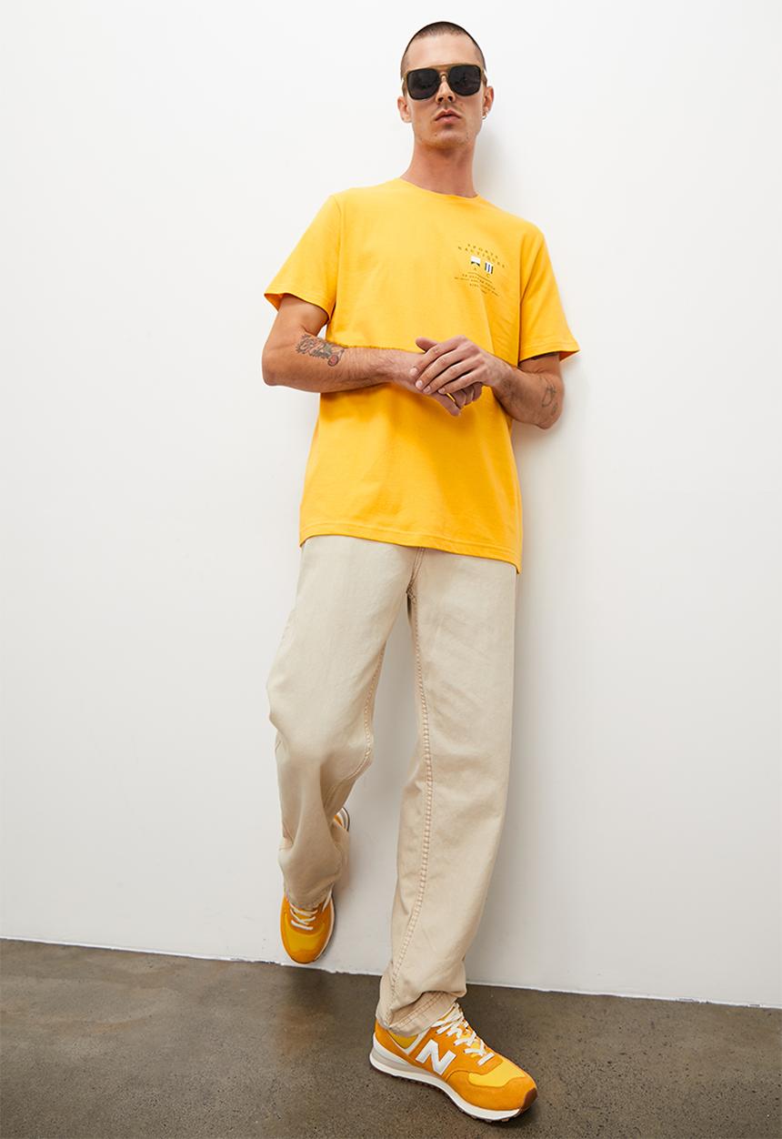 Superbalist - Graphic crew reg fit  neck tee - mustard