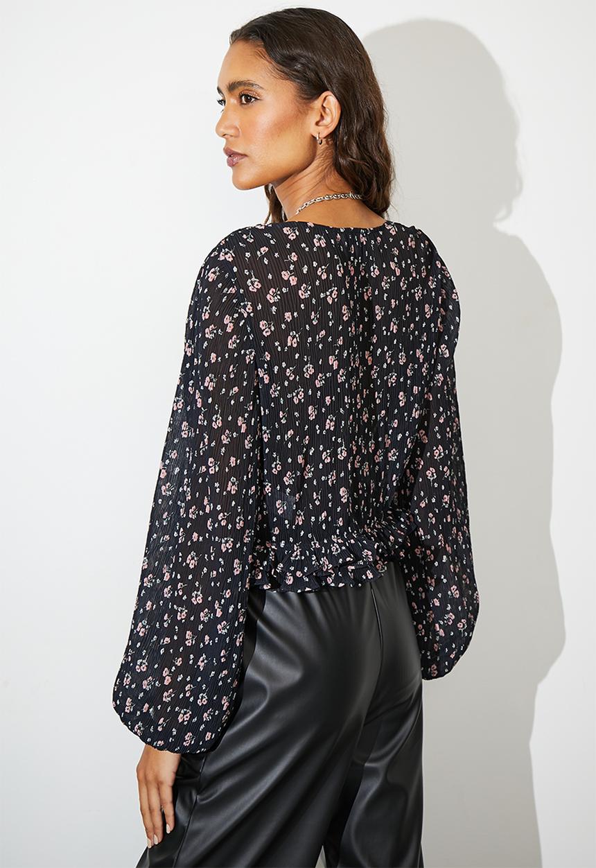 Superbalist - Front button ditsy blouse - black floral