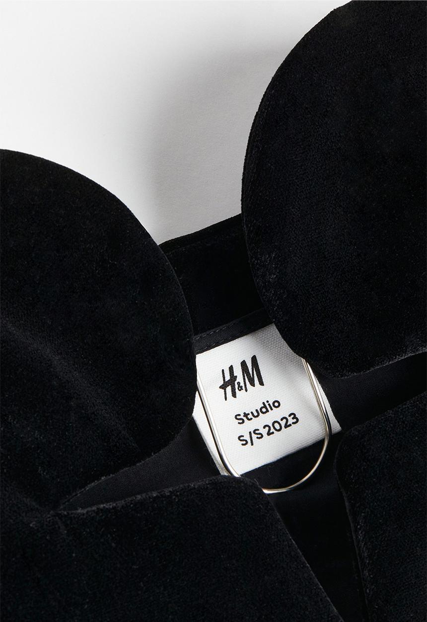 H&M - H&M Studio: Velvet bustier - black
