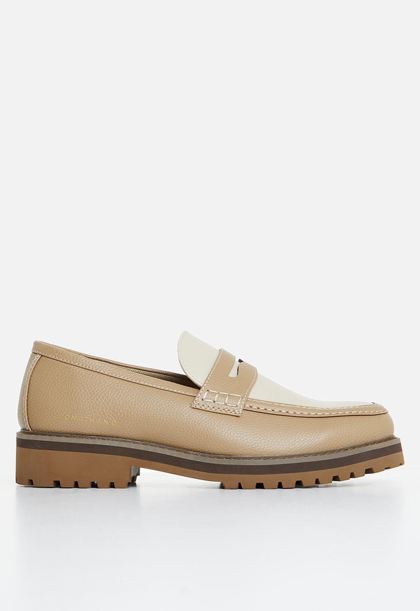 Jonathan D - J penny moc pebbled pu loafer - neutral