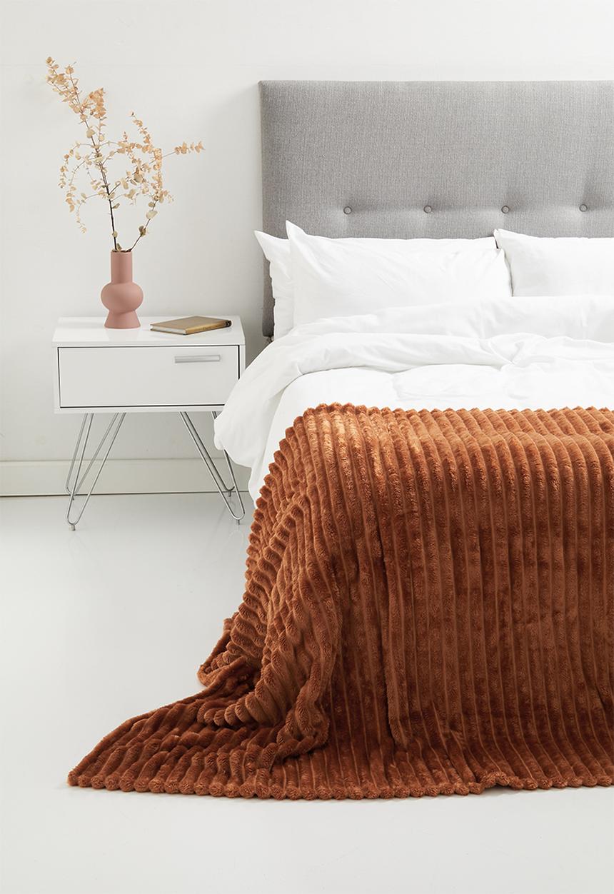 H&S - Plaid jumbo rib throw - rust