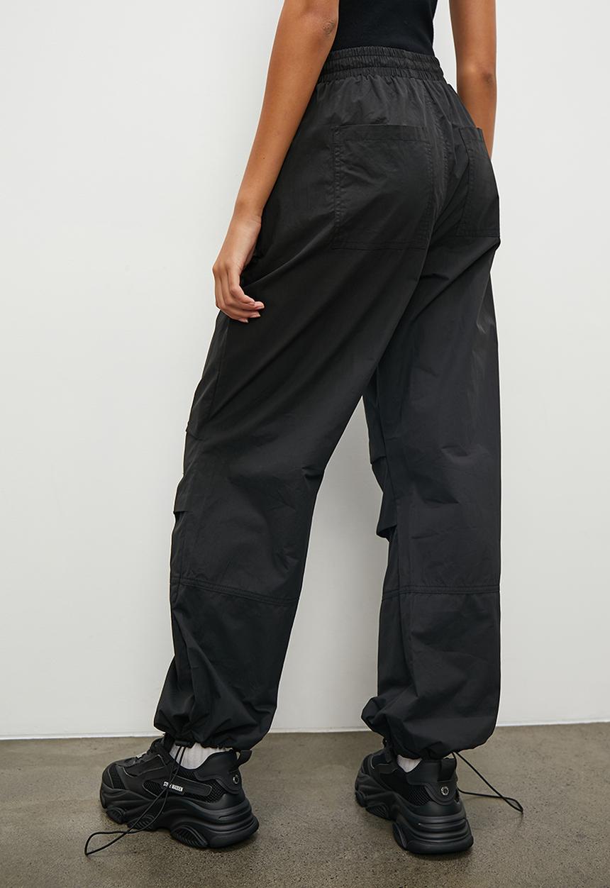 Blake - Parachute trouser - black