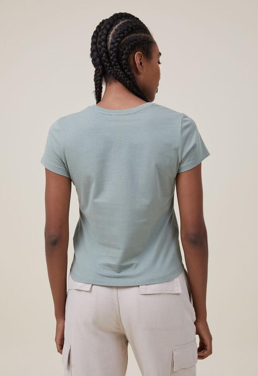 Cotton On - The 91 tee - tinted sage
