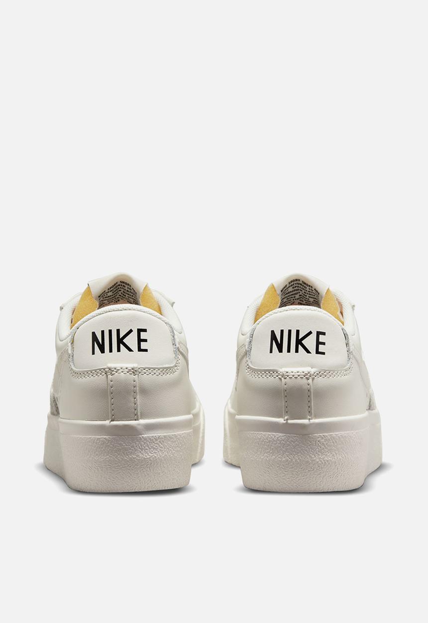 Nike - Nike Blazer Low Platform
